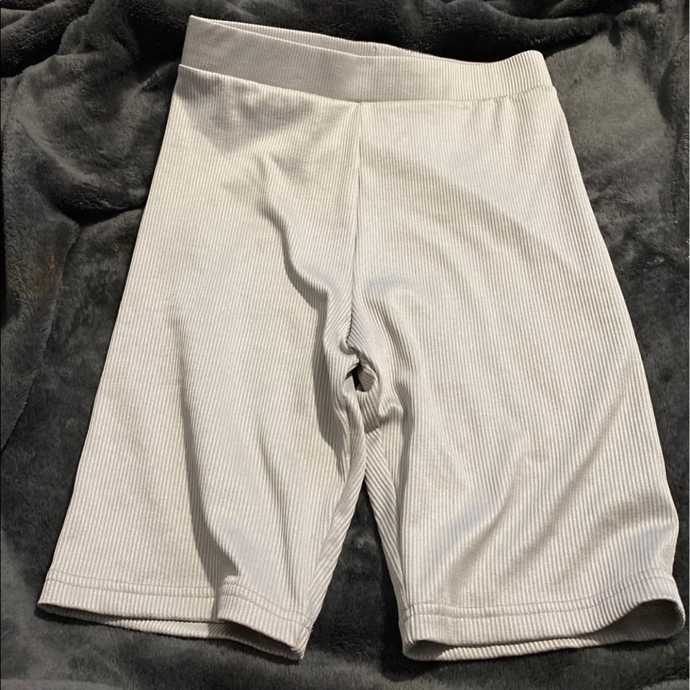 H&M Divided Ribbed biker shorts
